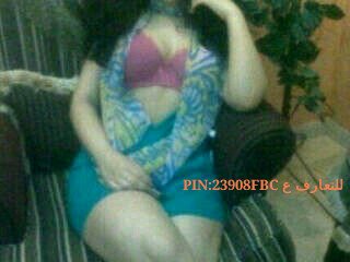 ‏​أرغب برجل ينسينى جميع الرجال .. واصبح عاهرته هو فقط ..* للتعارف ع PIN:23908FBC‏​