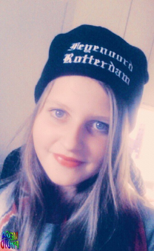 Look at @BelieveTUpdates: https://t.co/gKTOL525VN Blieber 010  isn't just a code FEYENOORD!!!