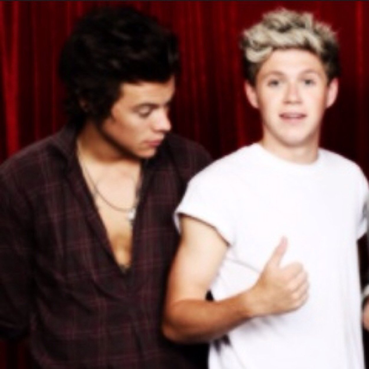 softcosynarry's profile picture. 