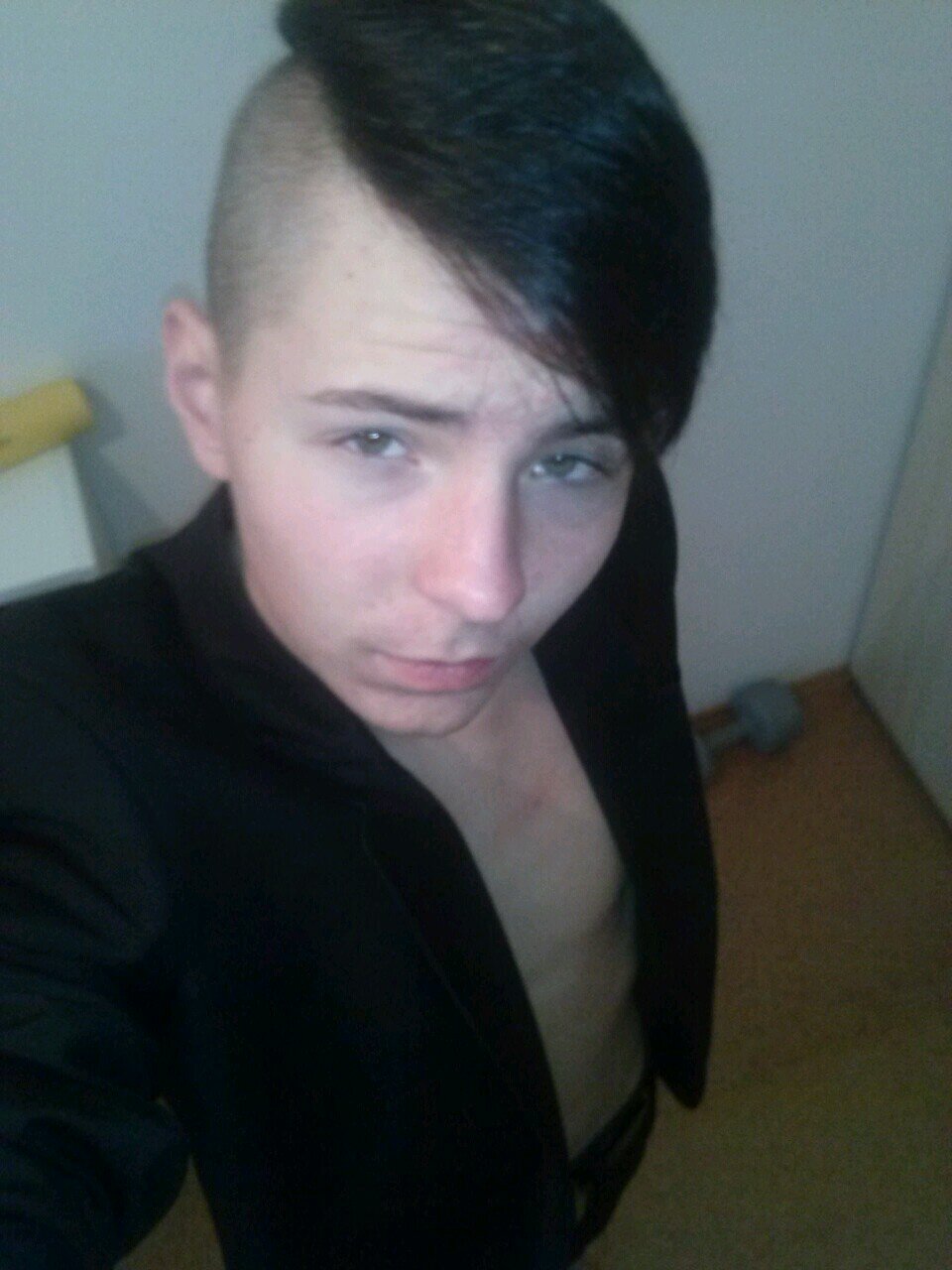 Hey, my name is Filipp, if u want new followers pls follow me pls...most of my followers follow u 2:)