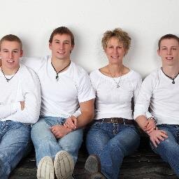 dzlab's profile picture. 