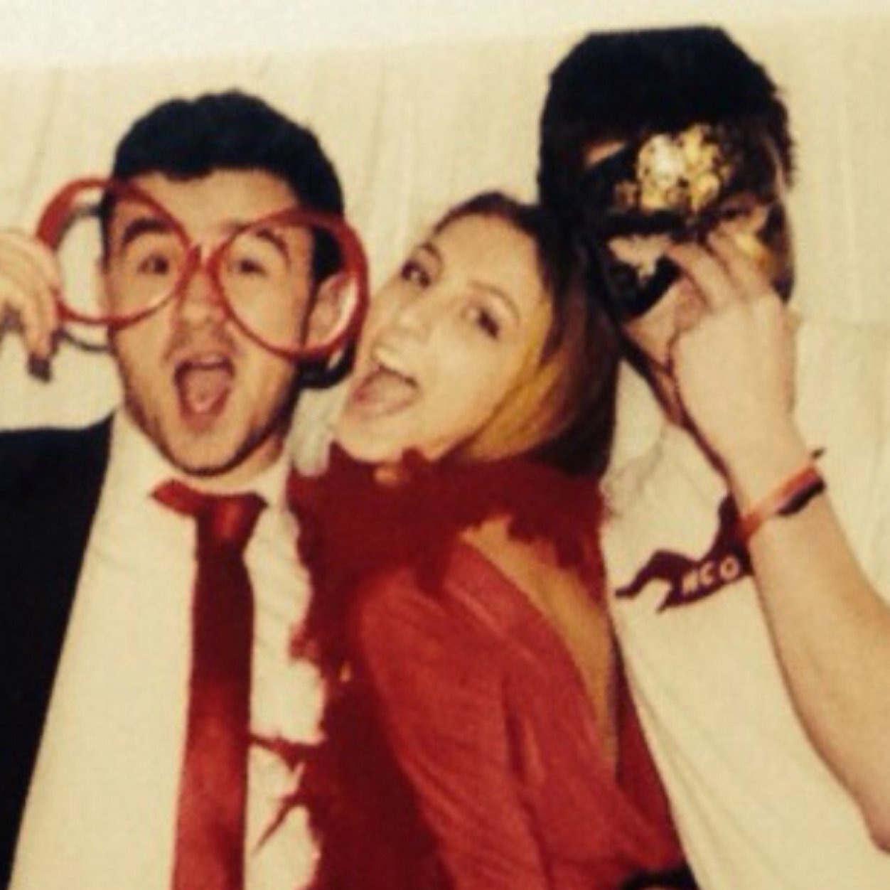 LaurenMurphy21's profile picture. Live fast , Die young, Be wild and Have fun :D