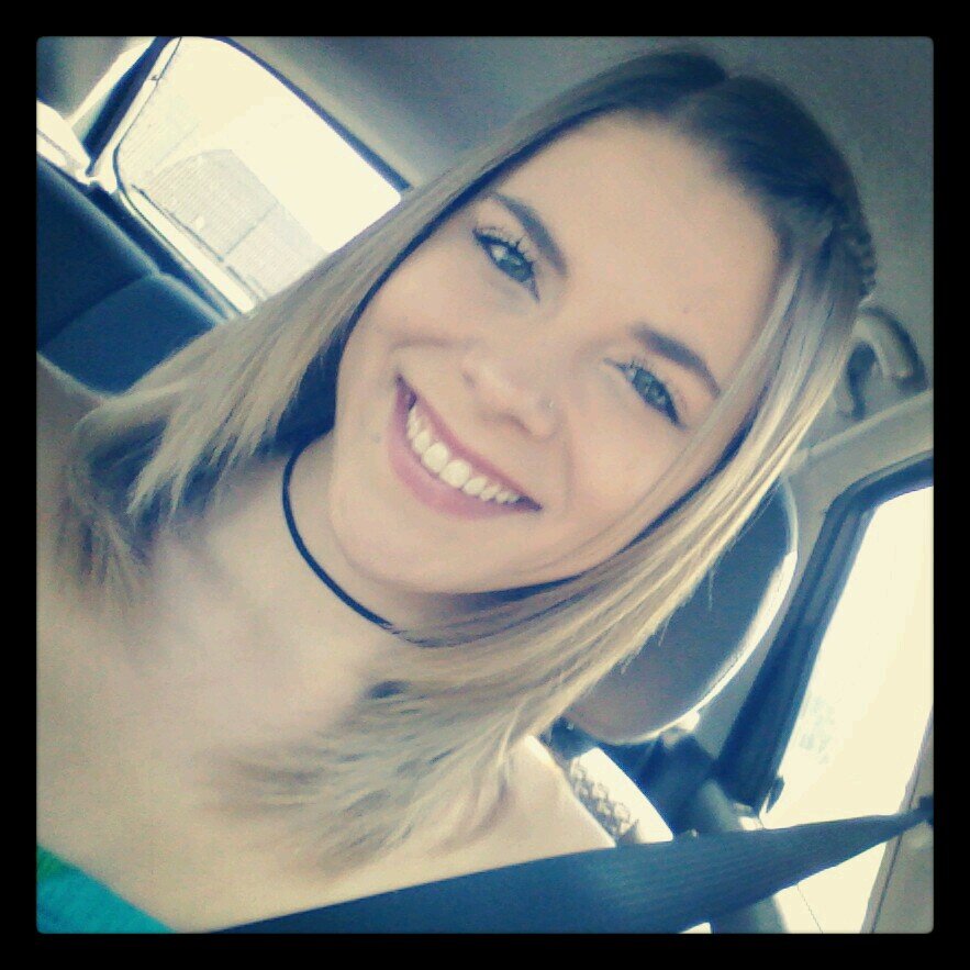 Melissa. 26. Taken by the man of my dreams. Mommy of two (in January 2017). 💜