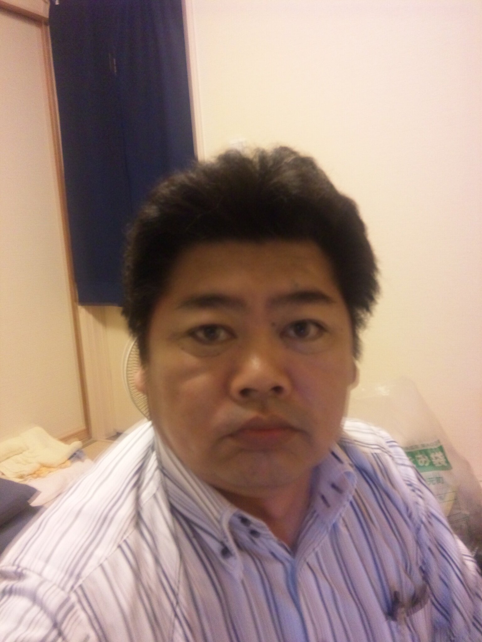 この震災と津波で、家、車、仕事、隣人が亡くなり、ふるさとをなくし、自分の心に穴が空いています。両親と同居しています。まぁ、エロい事も、つぶやきます。