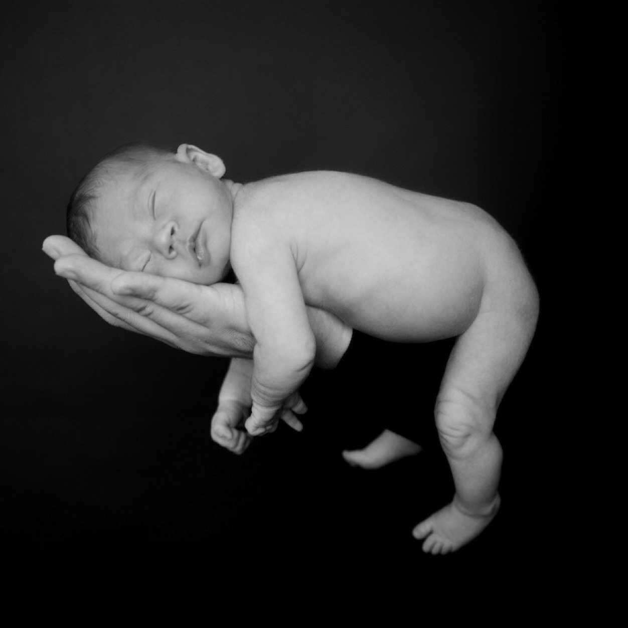 HarperPhotog's profile picture. Official photography account for @stephbeagley - 
Specialise in Newborns & Kiddiewinks! Creating the studio experience in your own home.
