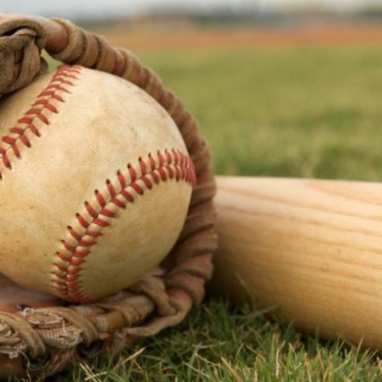 LifeofaInfieder's profile picture. Love Baseball, Post Baseball