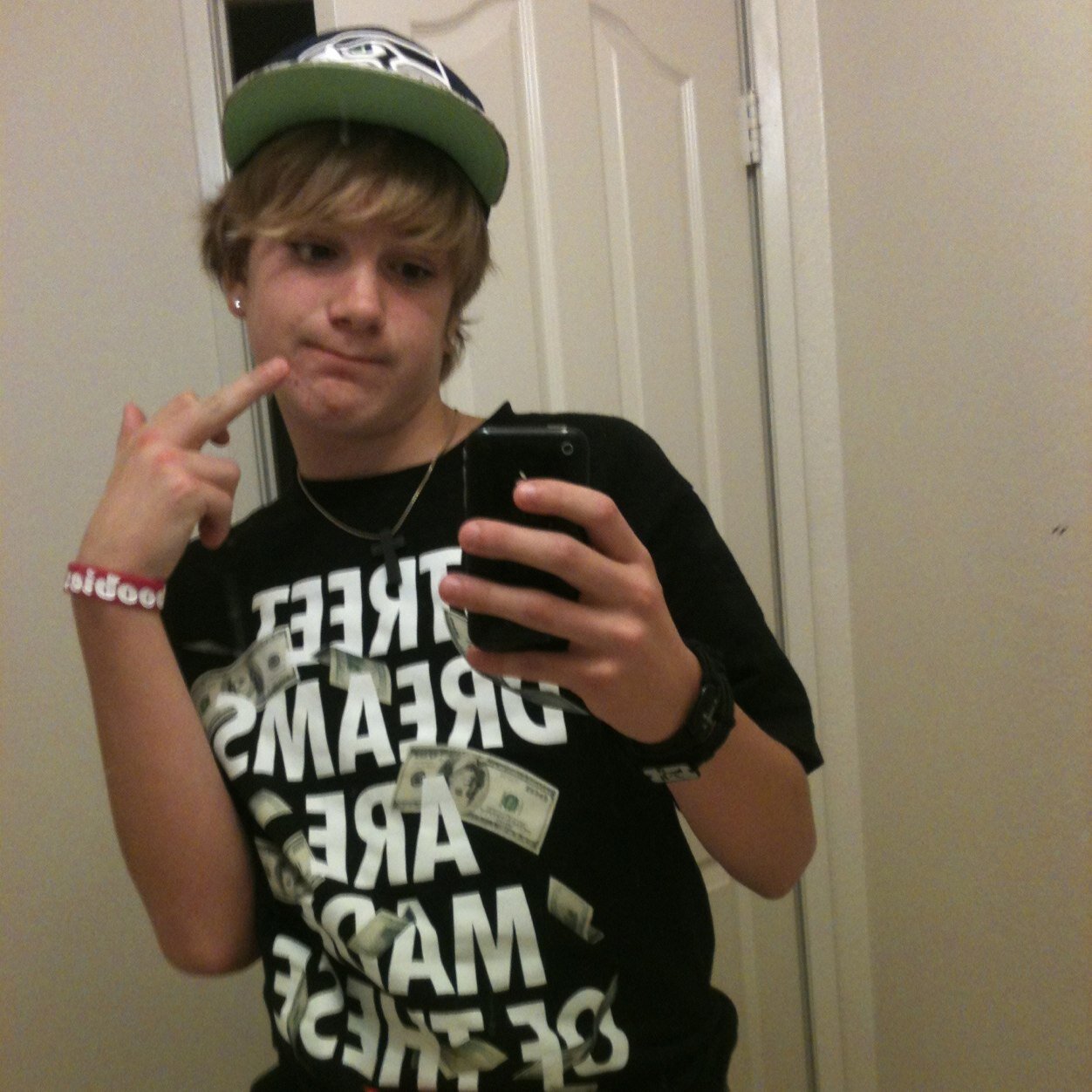 Teen living the life in LA actor and model taken by Serenity instagram and kik is Oblock30000