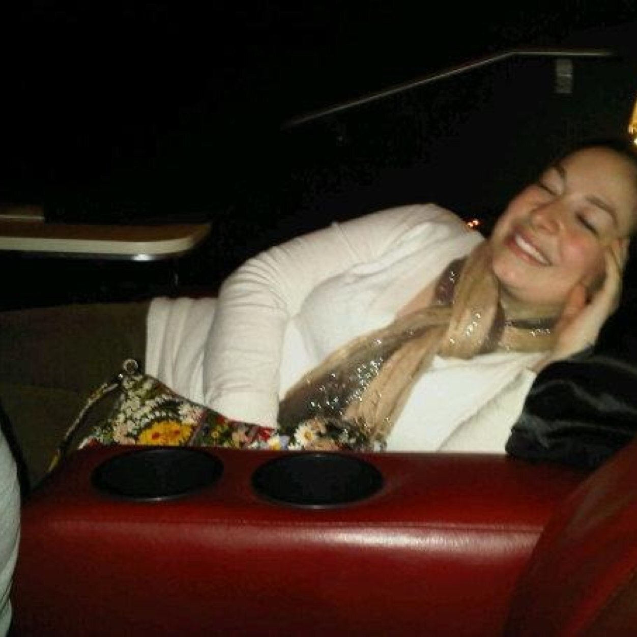 arig517's profile picture. Isn’t it nice to know a lot.                       And a little bit not.