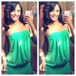 Flaca Shula :) Reyna de miss petiten   ...MoDeLaJe eso eh lo mio :* I LOVE
