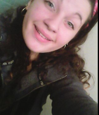 #Part time cookie baker at my mothers crib , likes long walks to the kitchen , & gets money from family #17 , oh yes thats life