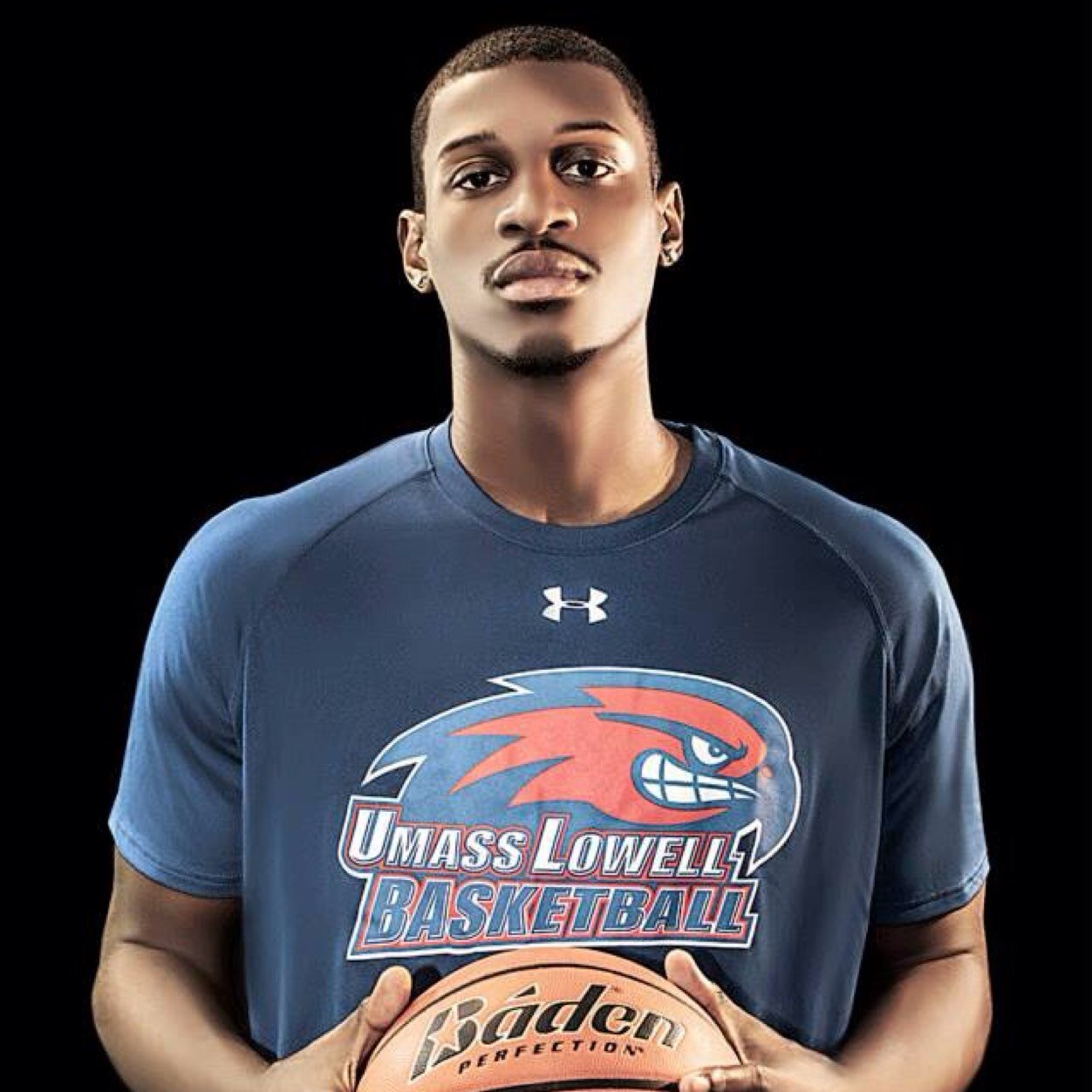 Nyc boi Out here just enjoying life!!!  Class of 2014   for UMass Lowell #riverhawks  follow me on insta: k_slay_23