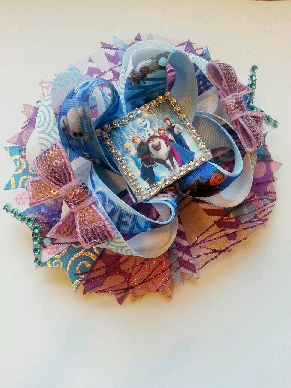 Formed by two stay-at-home moms, Sweet Blessings Couture offers high quality, hand crafted hair bows and accessories.
