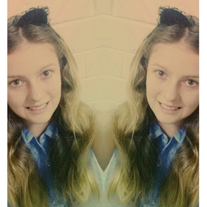Claudy_holt's profile picture. YOUTUBE = MY LIFE ♥ - Instagram: claudie_is_legendary - a Weird Child Tht Loves To Sing, Make Ppl Laugh N Be Awesome :D #professionalIdiot