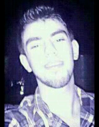 ElEscritorVago's profile picture. - La vida son tres palabras; ayer, hoy y mañana.