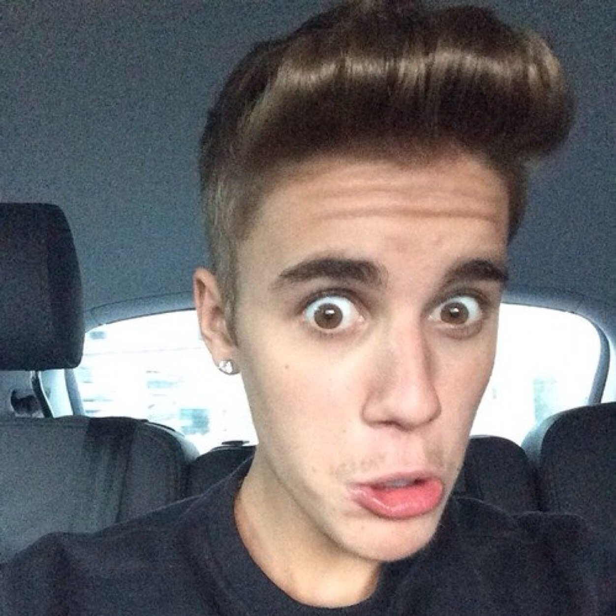 kidrauhlsvojce_'s profile picture. #belieber #proud #forever #kidrauhl #one #time #jeliebers #true #family 
jeliebers is forever. belieber till the end.it's a promise.