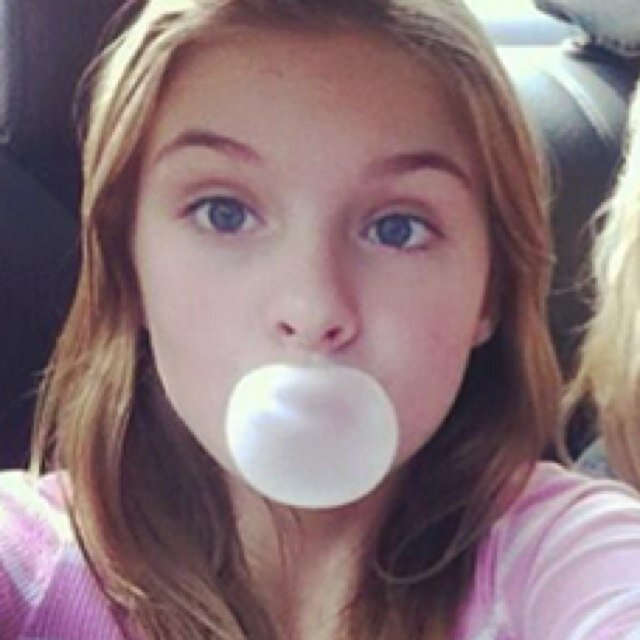 LizzieSRP_'s profile picture. Hello! Im Lizzie. [single][rp]