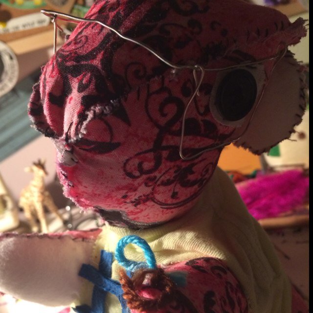 blogginsquirrel's profile picture. Just a small-town squirrel living in a lonely world. - Climbin' trees and shipping please. - Anarbor, TSSF, FOB - Squirrelock & Squerlin