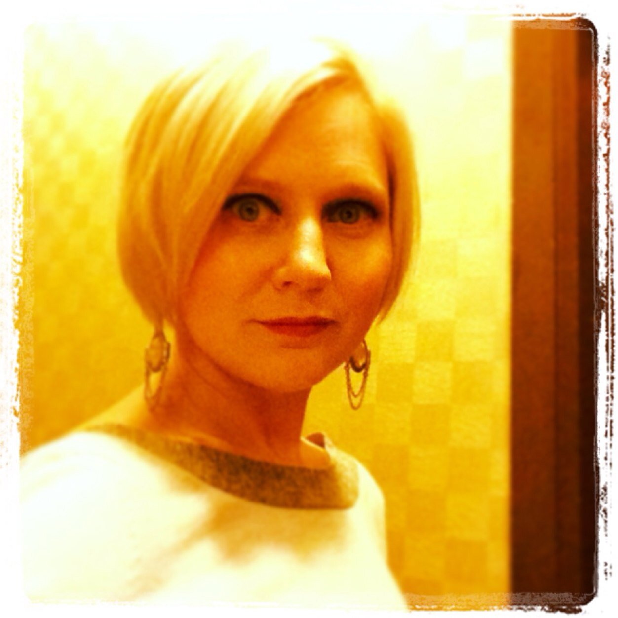 Esther Hall Esther Hall new photo Esther Hall Esther Hall new picture