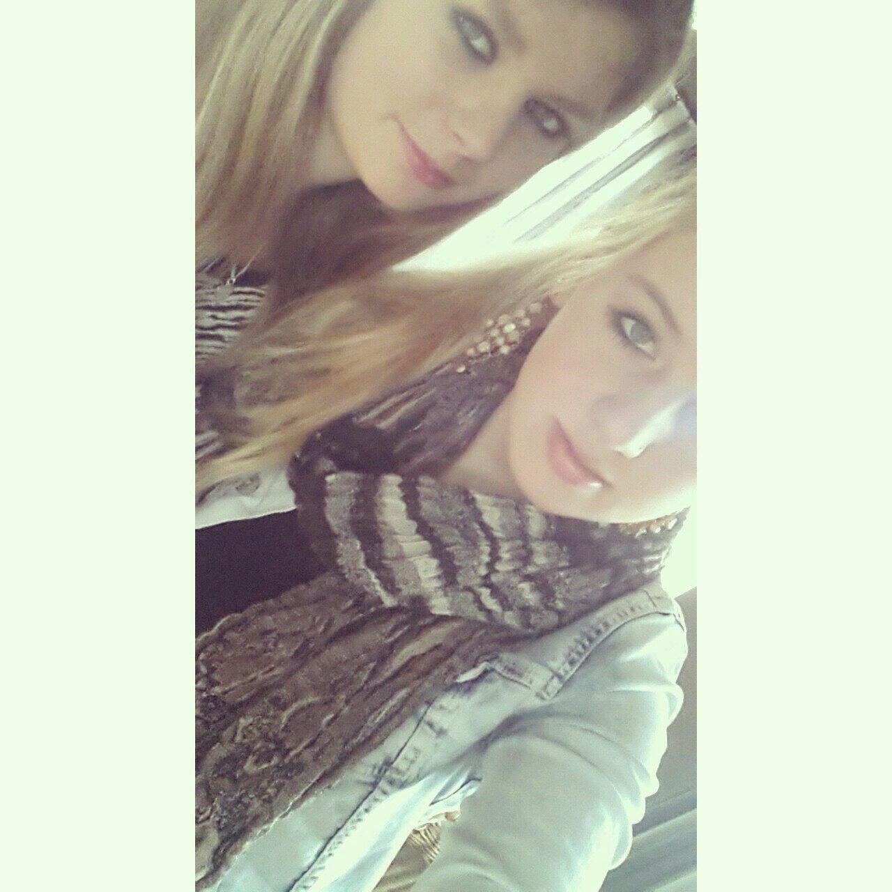 xIrisss_x's profile picture. ♥♥