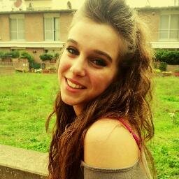 amo da morire il calcio, le moto e la formula uno, rutto, sputo eppure babbo dice sono una principessa.