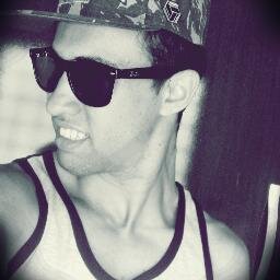 #Peaceinmylife  #Ymcmb http://t.co/DvMWnQYM85