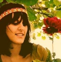 Не рой другому копирайтеру яму, сам в неё попадёшь.