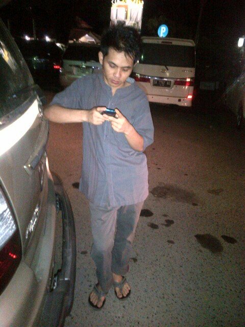 wahyu_liannoor_'s profile picture. Tuhan ngasih kita 3600 detik / hari ! Tapi apakah kita sudah mengunakan beberapa menit saja untuk berdoa ?