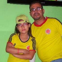 Chica Popular :P Chica Bonita :3 Inteligente :D Soltera *-*