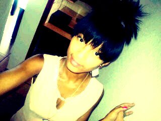 Cass_curlz's profile picture. 