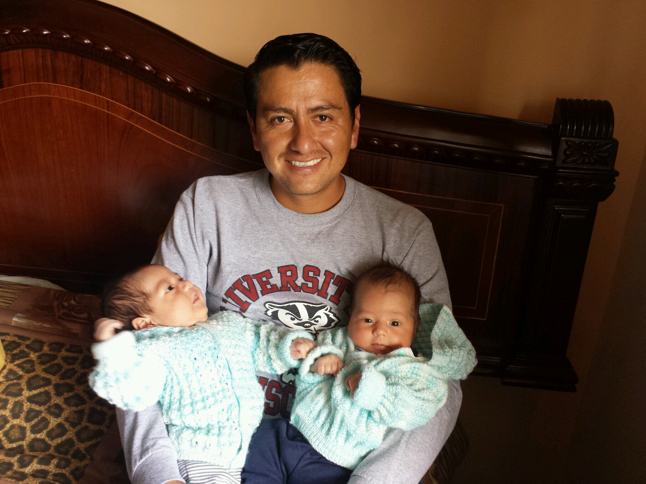 reynerromero's profile picture. Ecuatoriano.