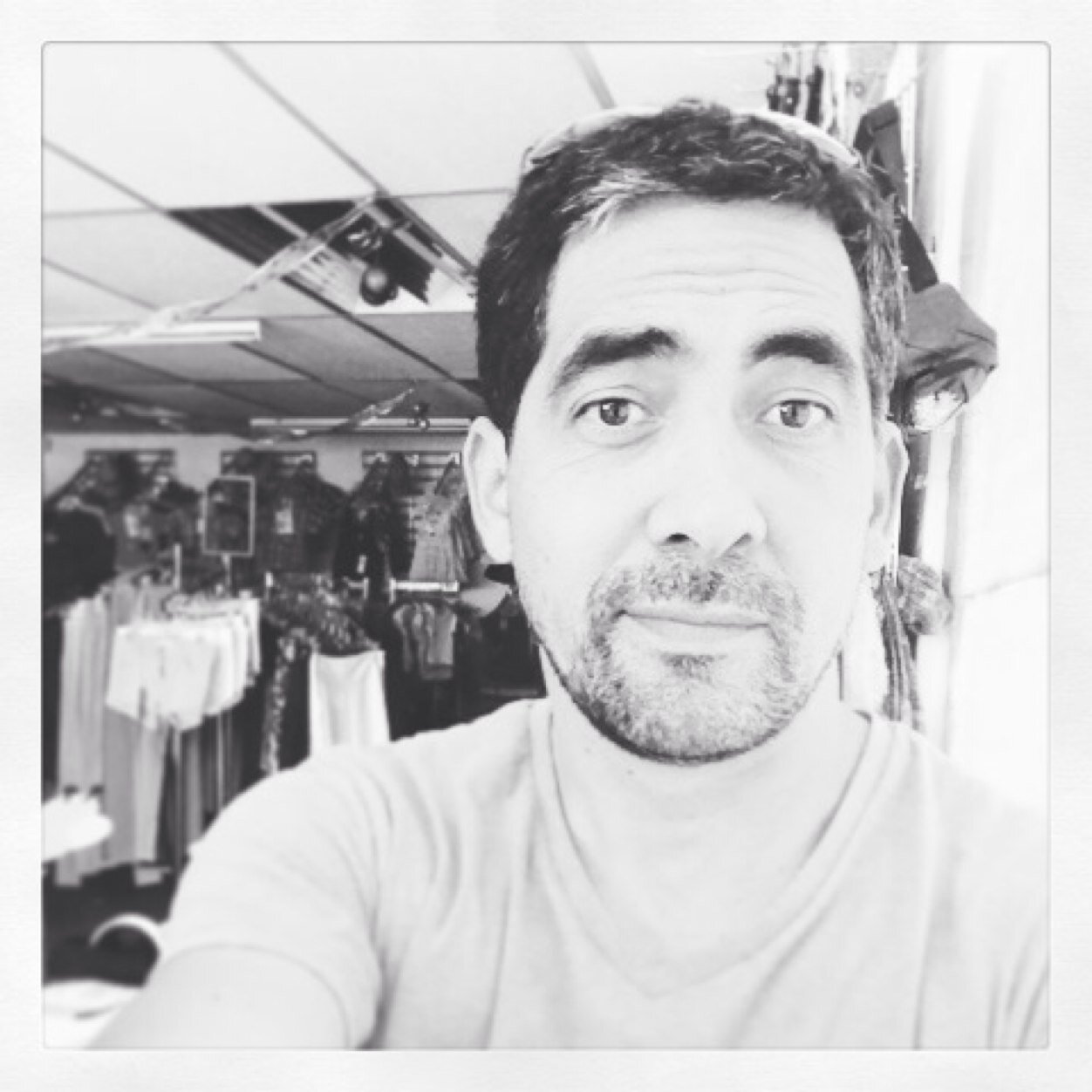 adolfoml11's profile picture. las cosas siguen su curso, se rompen todos los amarres hechos a la fuerza, no existe institucionalidad q soporte el peso de la soc angustiada x los abusos....