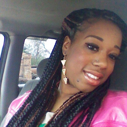 A young beautiful black sister with my head on straight! On my way to top and want give up.  Has two handsome boys and im living,laugh, and enjoying life