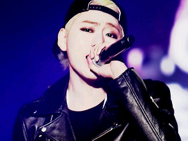 내가 그 문입니다ㅜㅜ 갑자기 @moon_981 계정이 일시정지 당했어요ㅜㅜ