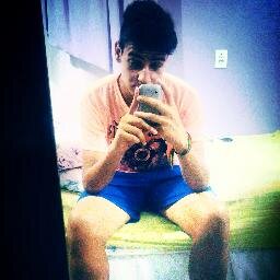 #BúuBú Diego Santos '-' 
#SKYPE  http://t.co/4fVFA5qSJh
http://t.co/qbUFnk0nIO
                                         Sao leo