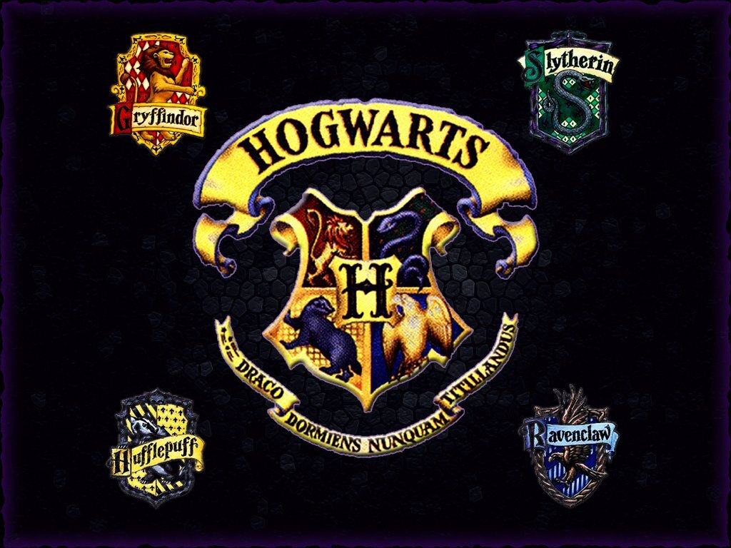 Adoro la musica, me gusta ver peliculas, me gusta harry potter (amo la saga), me gustan las fiesta y pss me encanta paticar!! aa por cierto soltera!! 15 años ;)