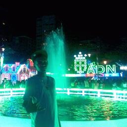 Hijo de DIOS, Cantante, Compositor, Productor y loco por naturaleza. Soy realista no creo en nada ni nadie, solo en hechos, no en palabras