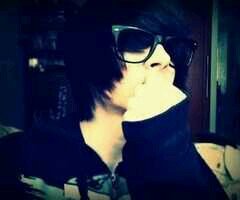 Hey. -waves- it's Kyle and im pretty fucking awesome / RP / gay / single / backup for @kyle_the_cunt / I just want to die. please.