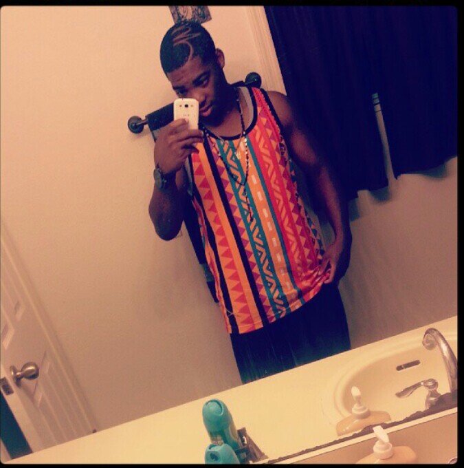 BeatMaker, Artist, Life Chnger #Swipe #FYSGANG 20 doe But you should Join the MOVEMENT #TRILLLDRS