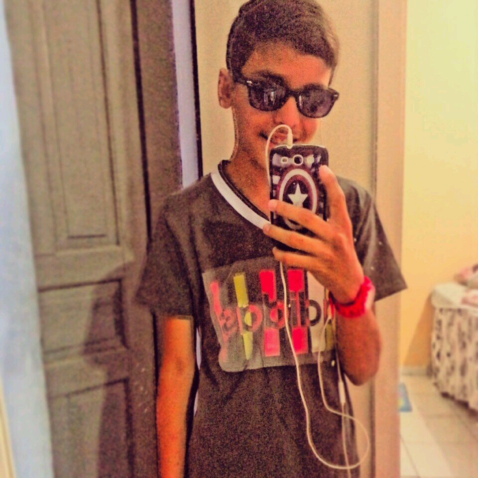 Twitter Gabriel Francisco.  Brazil / Oficial  Instagram: bielfrancisco