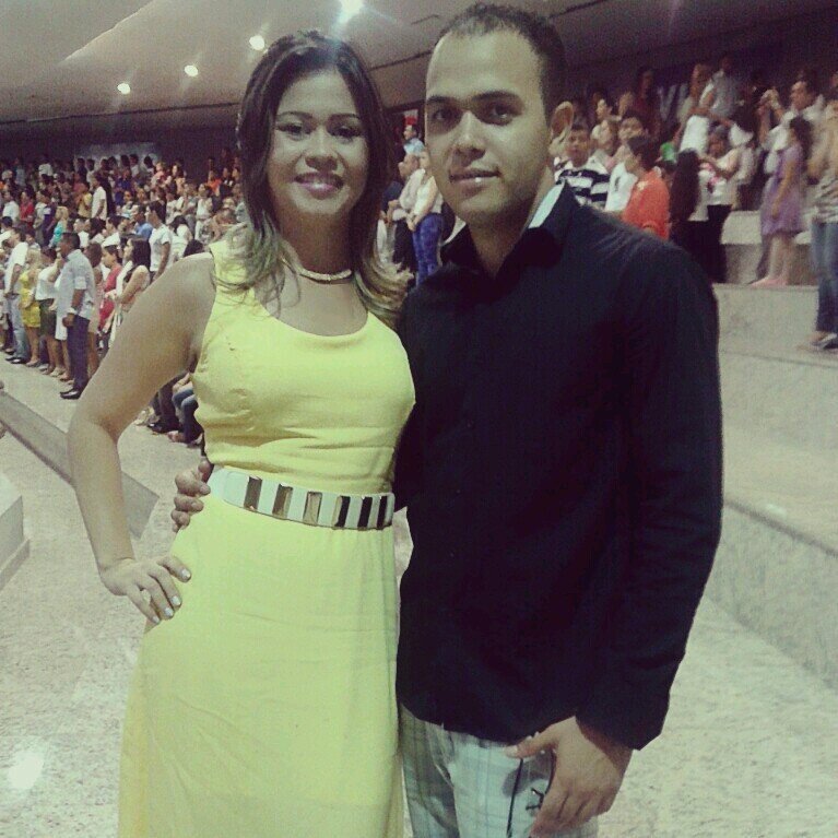 NandaaBeatriz's profile picture. 