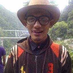 suka bercanda