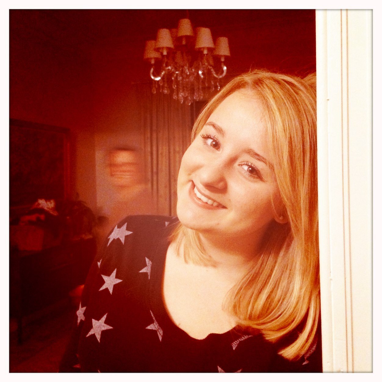 Belgian girl loves books,films and music. But hey, who doesn't? Greetings.