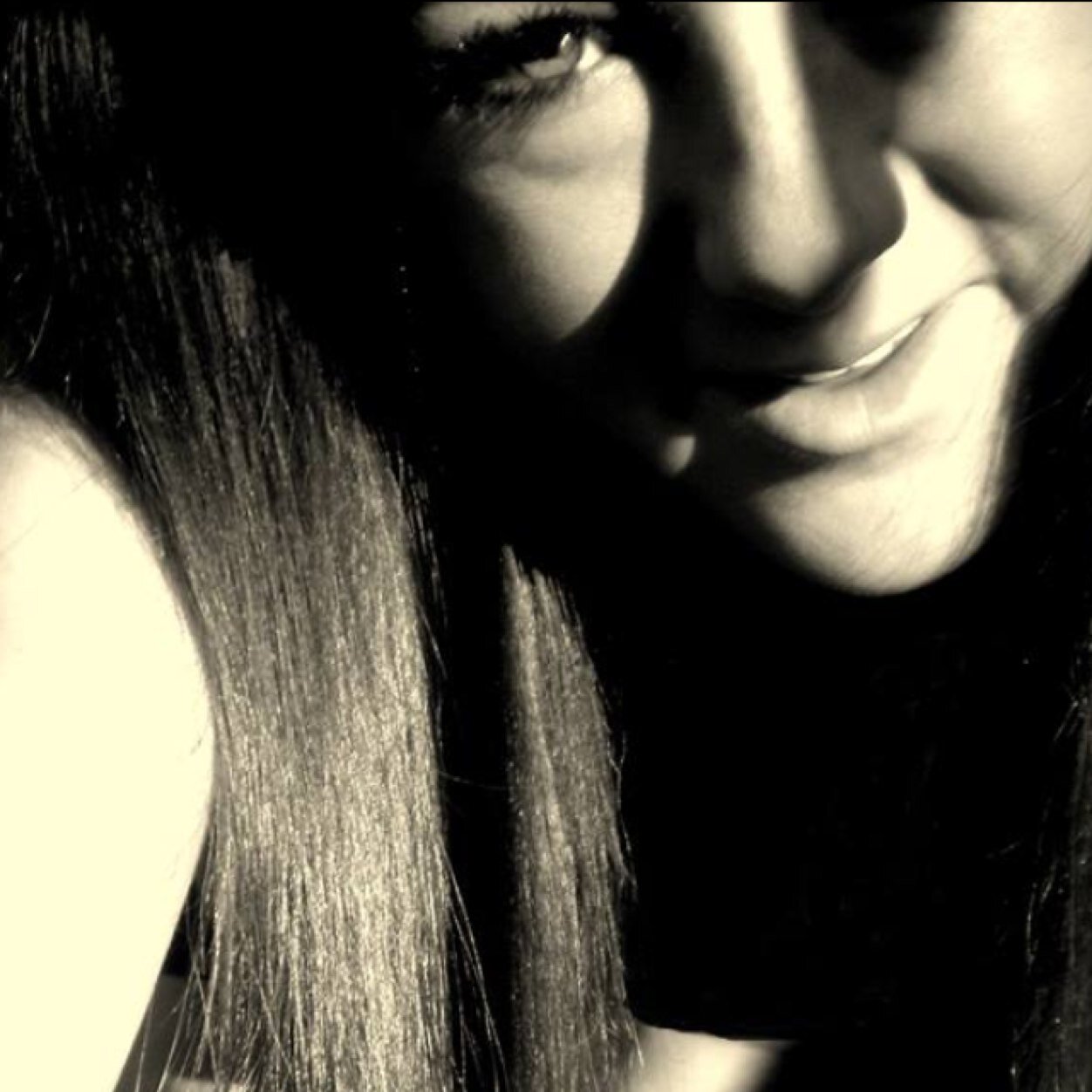 ronjakuua's profile picture. 