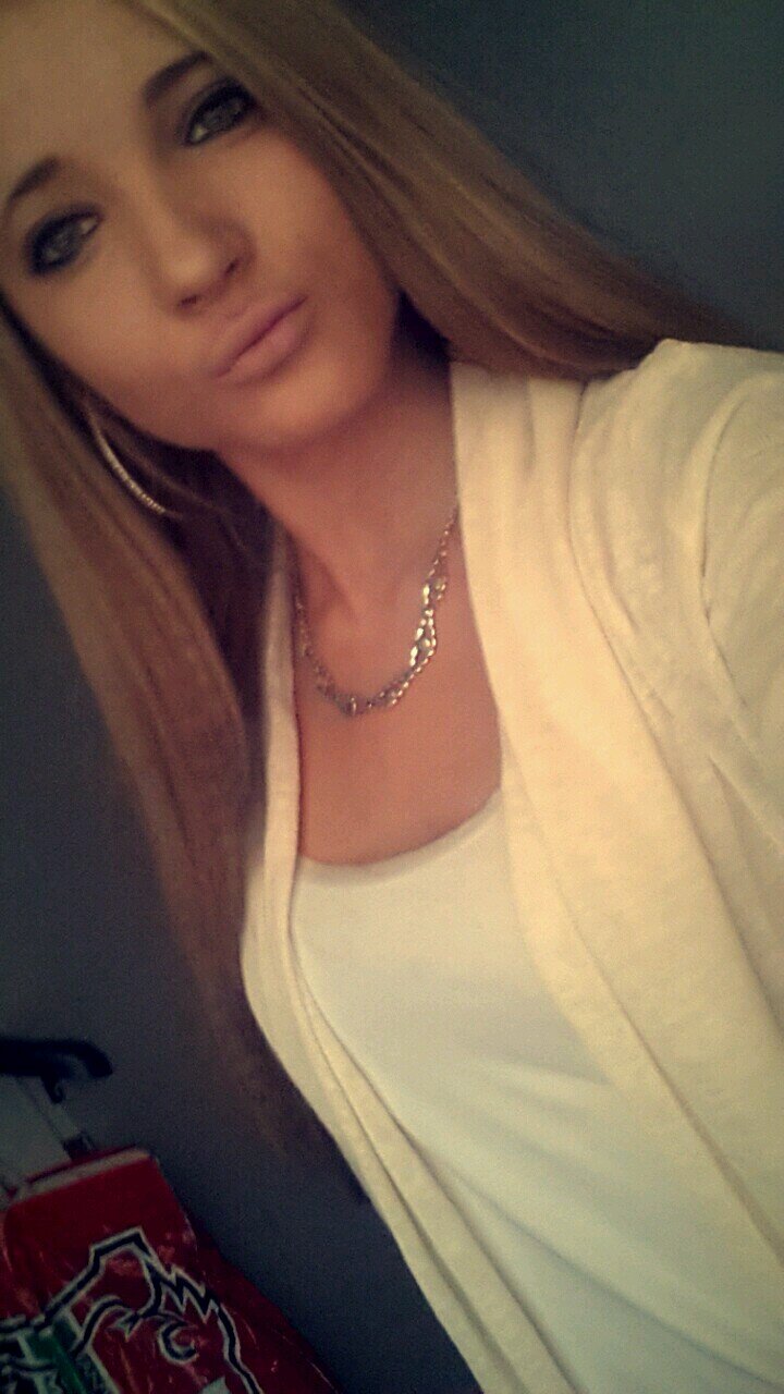 ♥facebook: chayenna wolff♥insta: chaywolfje♥lol♥liefde♥uitgaan♥271213