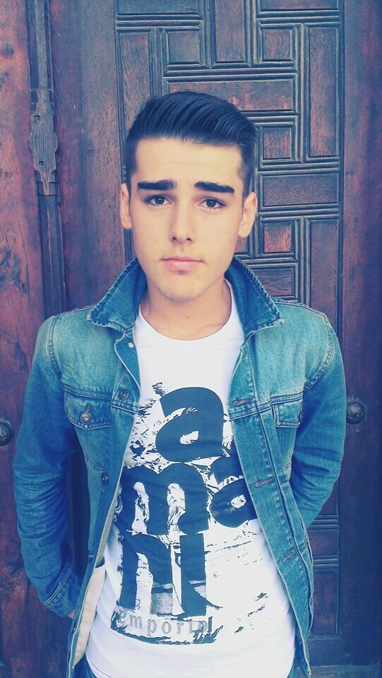 ESinecan's profile picture. 