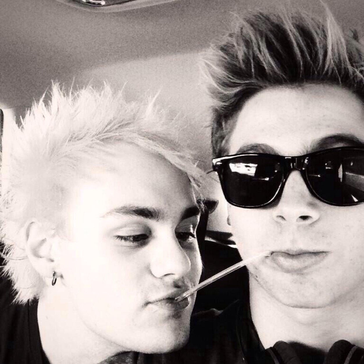 Hey! You just got a free follow so please go follow @frozerrie I love you, stay strong beautiful! Dont let anything being you down! x