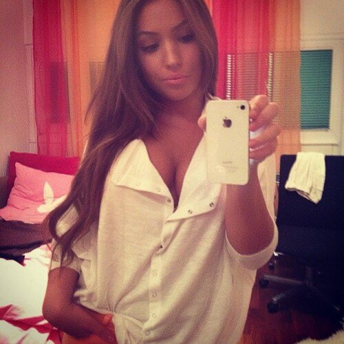 BekkiBouvon's profile picture. We're not close anymore but I'll still be here. I promise.