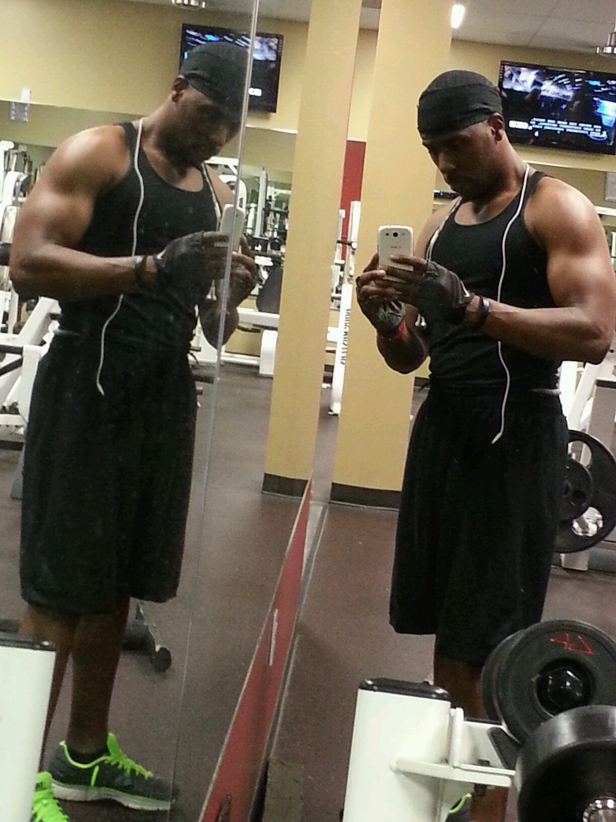 ISSA Certified Fitness Coach [Online Training, Customized Meal Plans,  Customized Routines, 24/7]