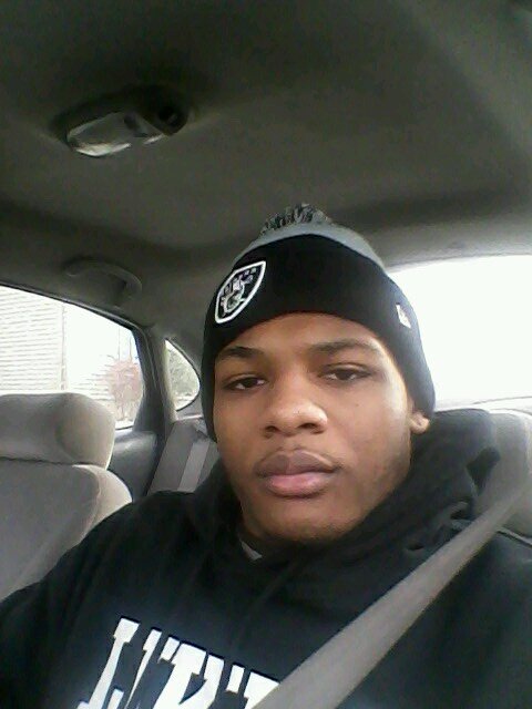 -Rip uncle Warren, uncle Byron, & jay. im my own man fuck yall follow the leader ass niggas.jas