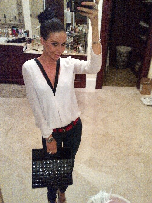 AnissaVasilyono's profile picture. I can go days without talking to you, months without seeing you, but not a second goes by that I'm not thinking about you.